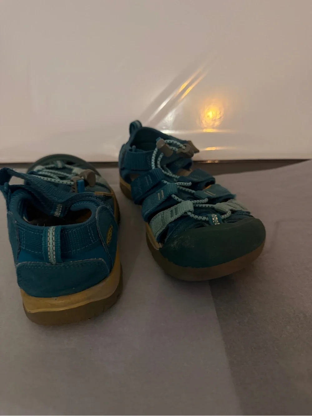 Keen Kids Closed-Toe Outdoor Sandals in Teal and Light Blue